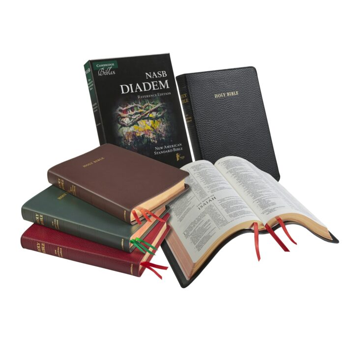 Cambridge NASB Diadem Reference Bible, Dark Brown Edge-Lined Calfskin Leather, Red-letter Text - Image 2