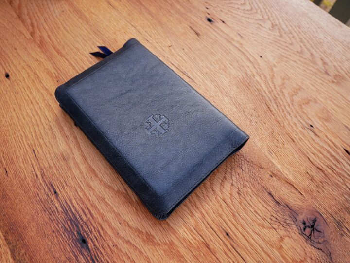 Schuyler Personal Size Canterbury KJV, Full Yapp Black Pearl Calfskin Bible – PREORDER - Image 2