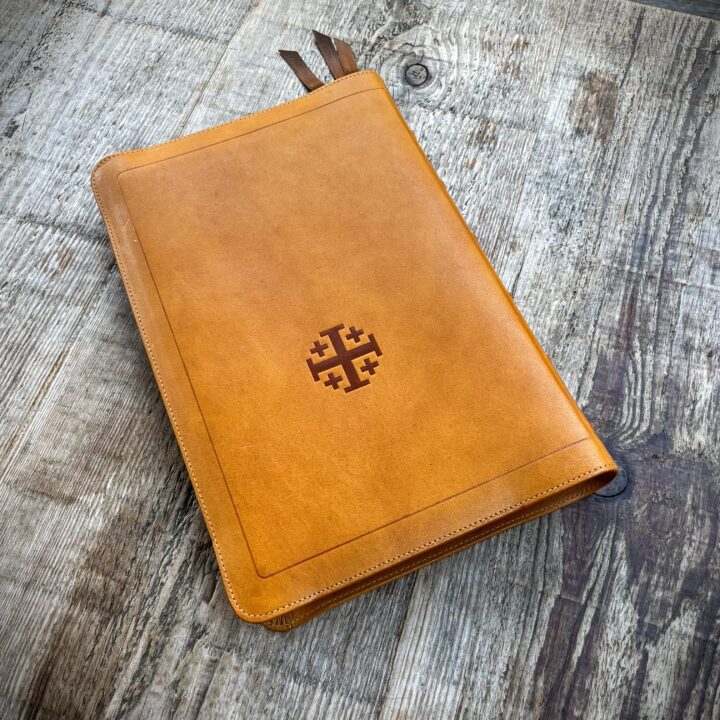 Schuyler Quentel NIV, Full Yapp Tuscany Calfskin Bible