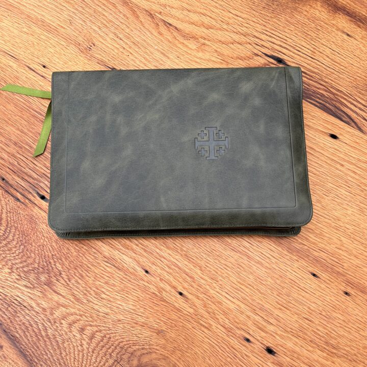 Schuyler Stridon ESV, Full Yapp Olive Green Calfskin Bible - Image 4